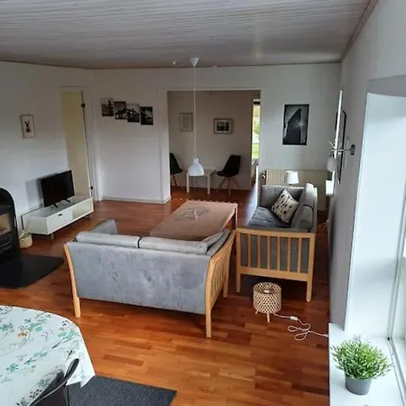 Sonderbo Vila Bjergby